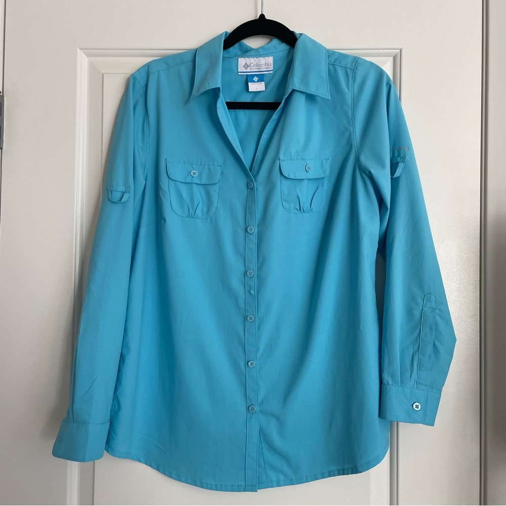 Columbia‎ light blue Long Sleeve Women's Top button up Omni shade